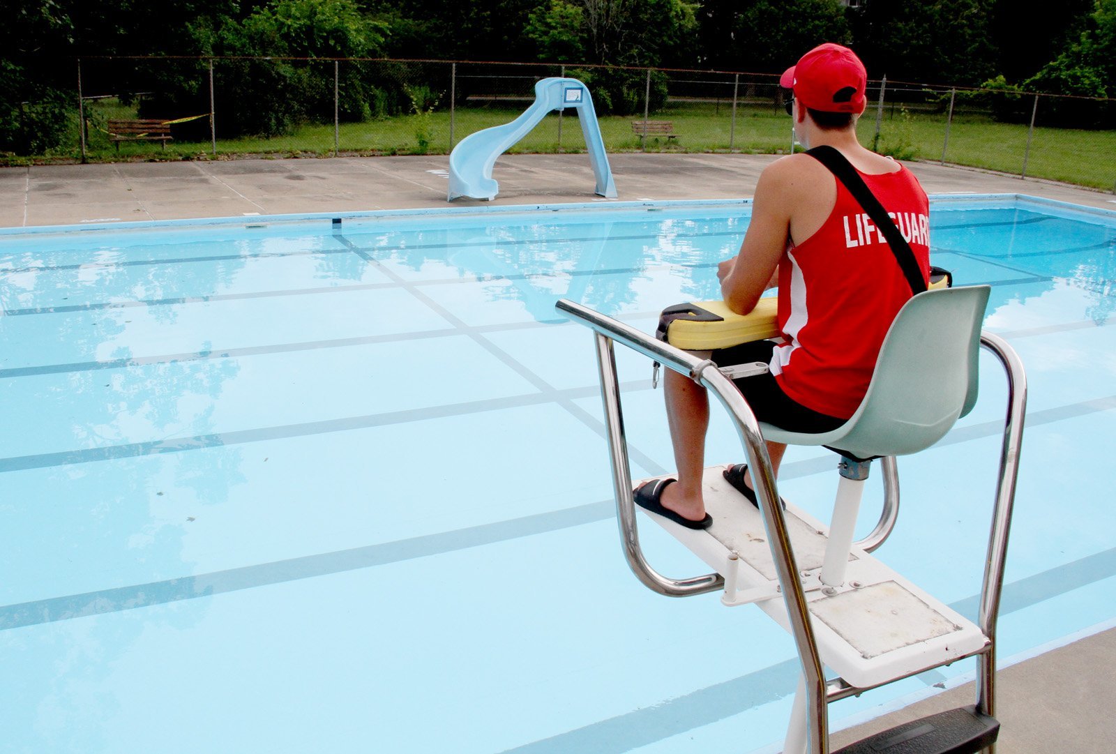 kinsmen outdoor pool